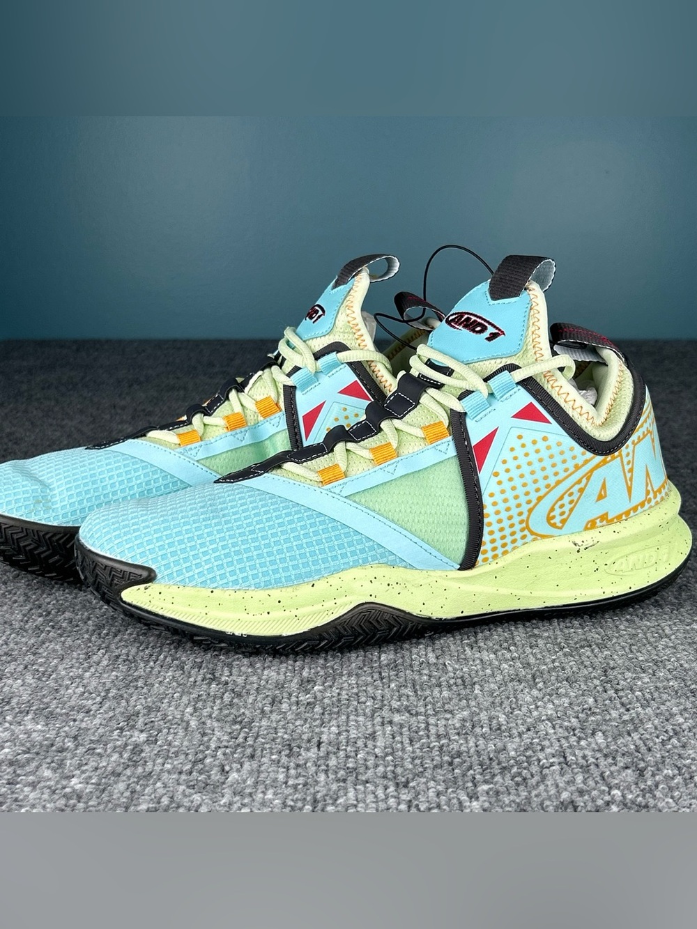 AND1 Charge Low Mens Basketball Shoes Sz 11 Light Blue Green Bold Sporty NWOB